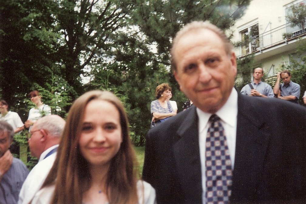 Pres Monson &amp; Nanne 2001